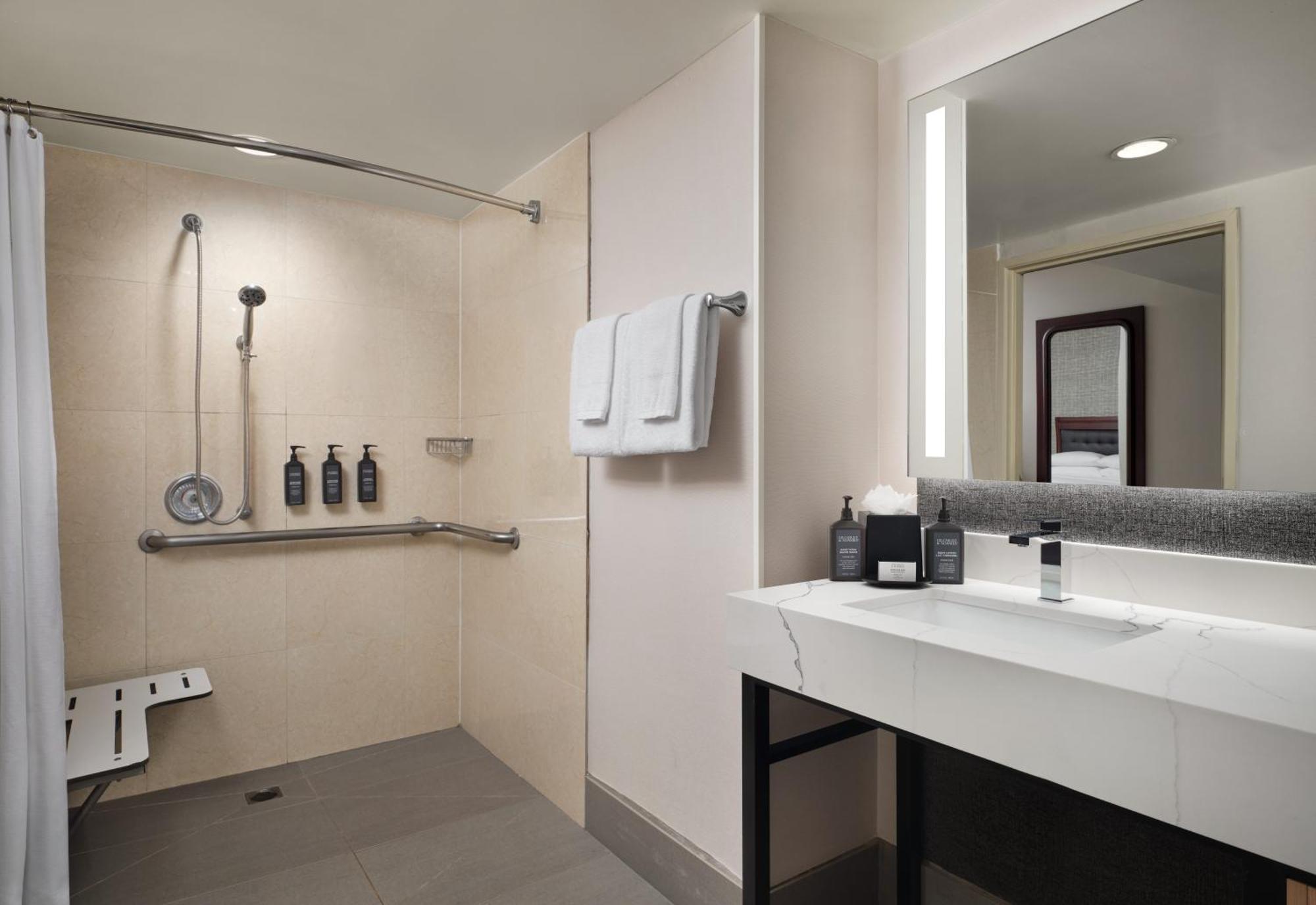 Sheraton Ontario Airport Hotel Extérieur photo
